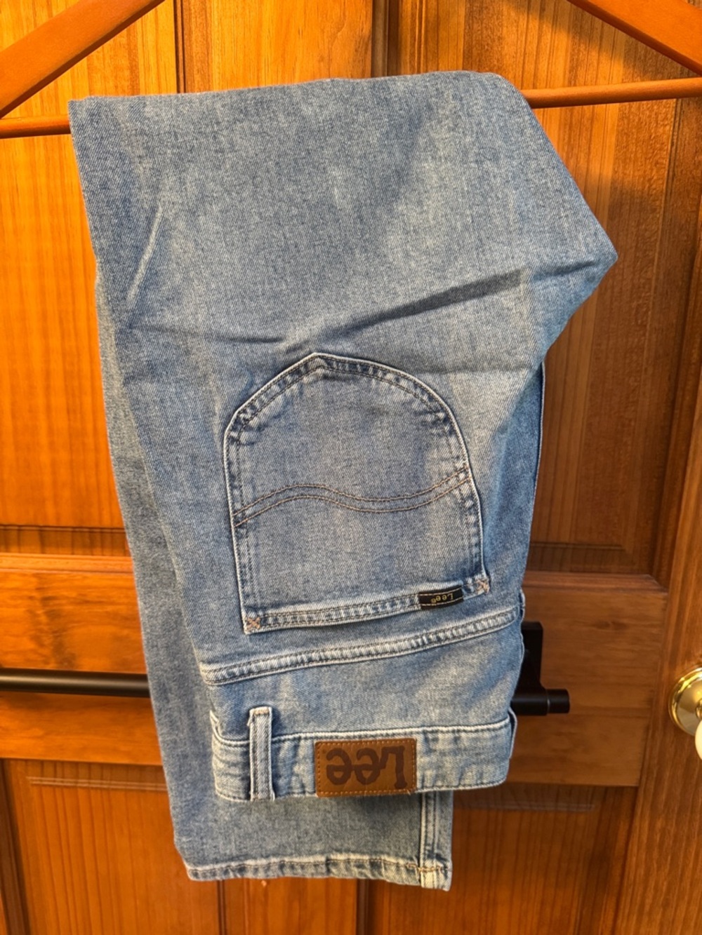 Lee Women’s Light Wash Relaxed Carpenter Jeans